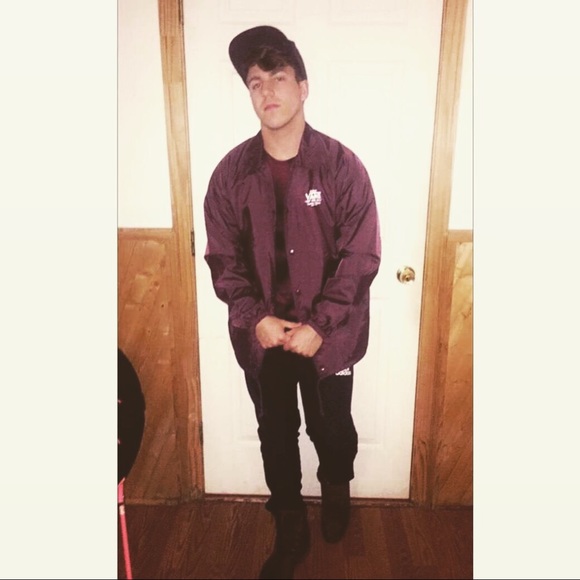 Meet your Posher, Dylan - Picture 1 of 1